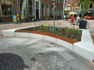 Revitalisering historisch plein in Zutphen met zitelementen van circulair, biobased