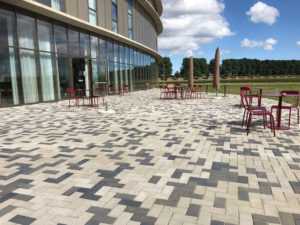 Bestratingsmaterialen met lage mki-waarde