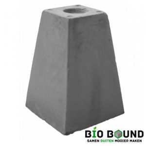 Betonpoer 40 cm hoog met schroefhuls M16 biobased circulair