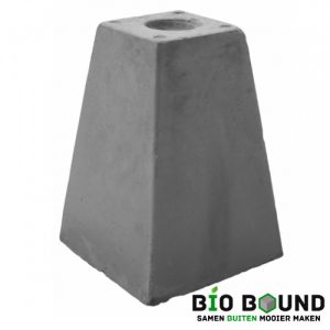 Betonpoer 70 cm hoog met schroefhuls M16 biobased circulair