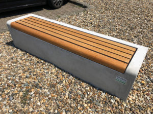 parkbandzitrand Elegance basis solo met houten zitting biobased circulair