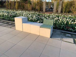 Straatmeubilair van circulaire, biobased beton